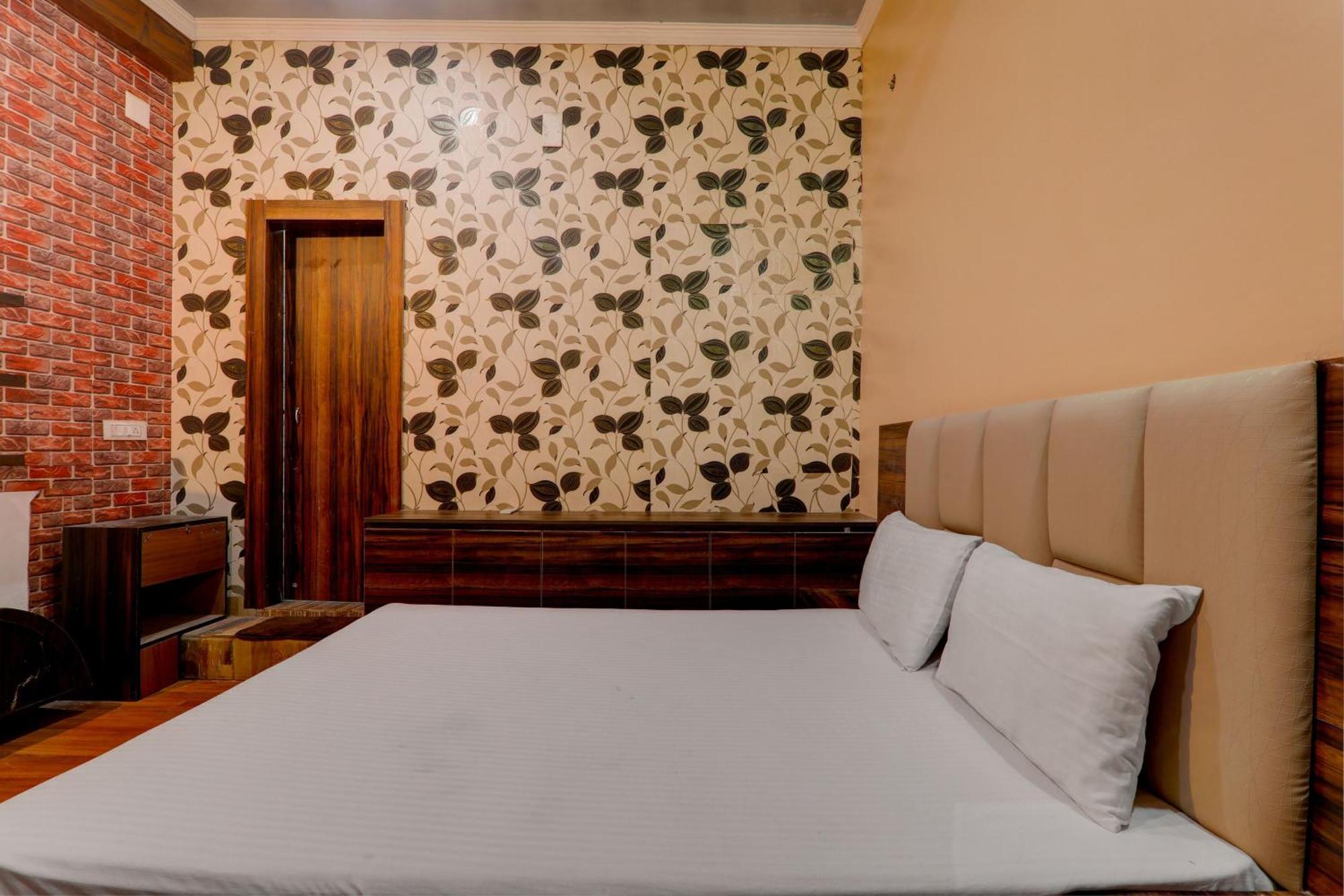 Darbhanga Spot On Hotel Elite מראה חיצוני תמונה